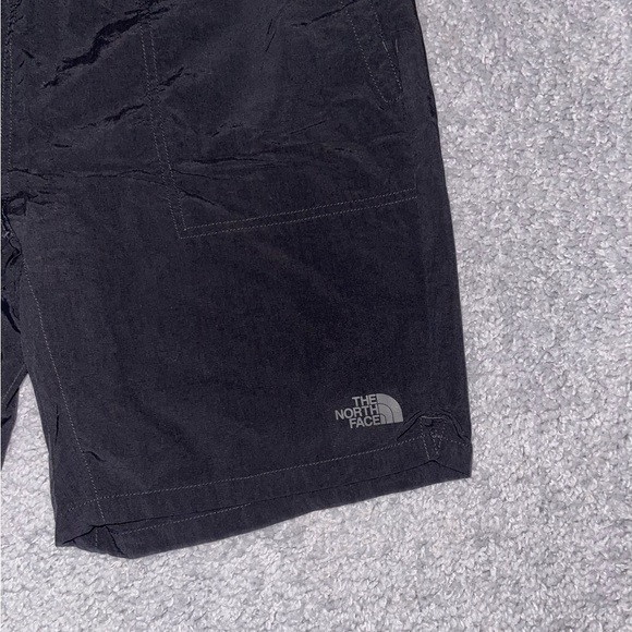 The North Face Mens Adventure Shorts Size Large Black Nylon Active Lightweight - Picture 3 of 4